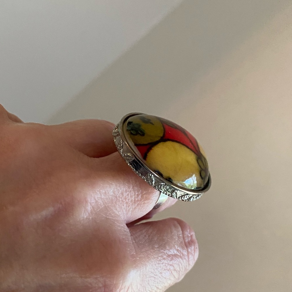 Fun ring! - Picture 2 of 4